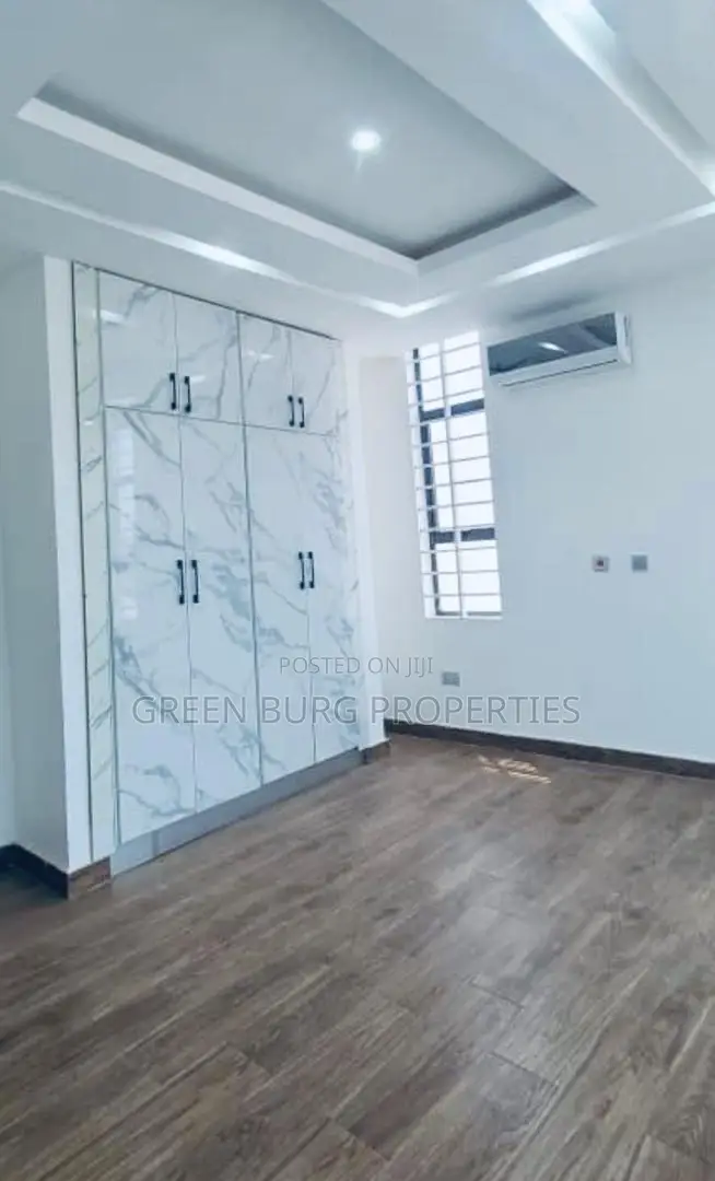 4bdrm House in Green, East Legon for sale in East Legon