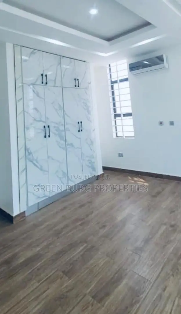4bdrm House in Green, East Legon for sale in East Legon