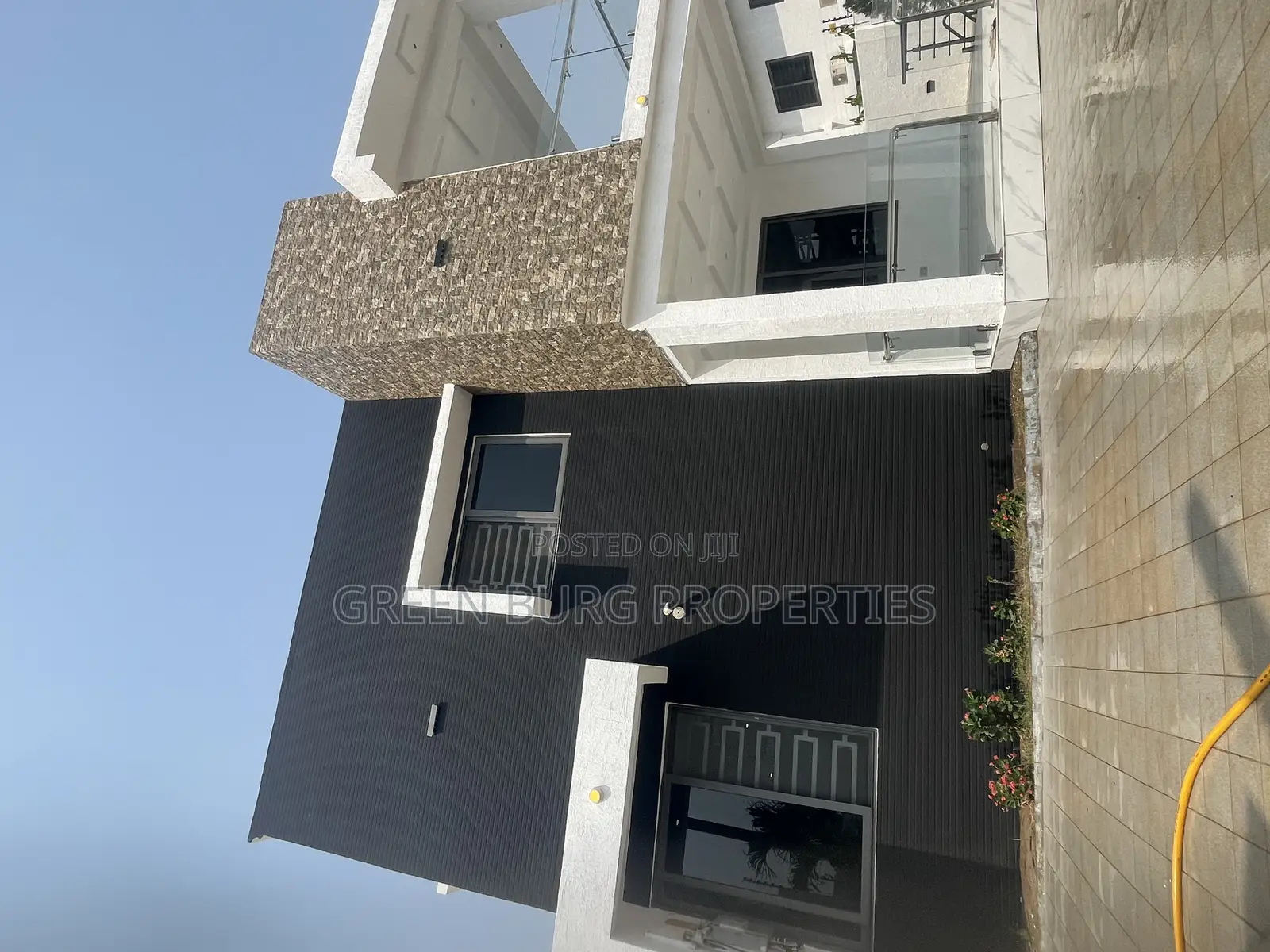 4bdrm House in Green, East Legon for sale in East Legon