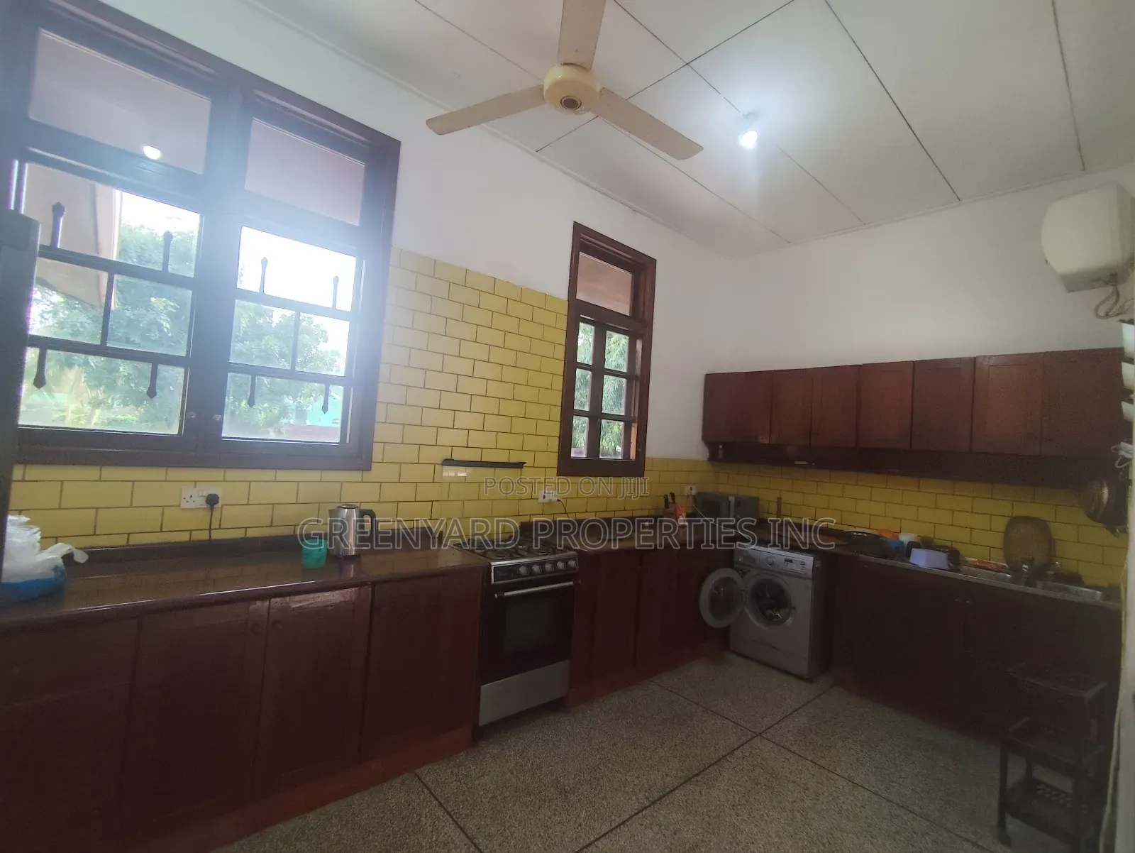 3bdrm House in A&C, East Legon for rent in East Legon