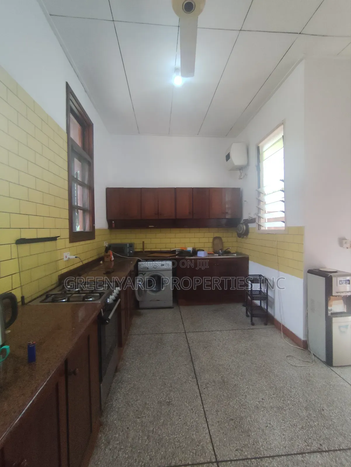 3bdrm House in A&C, East Legon for rent in East Legon
