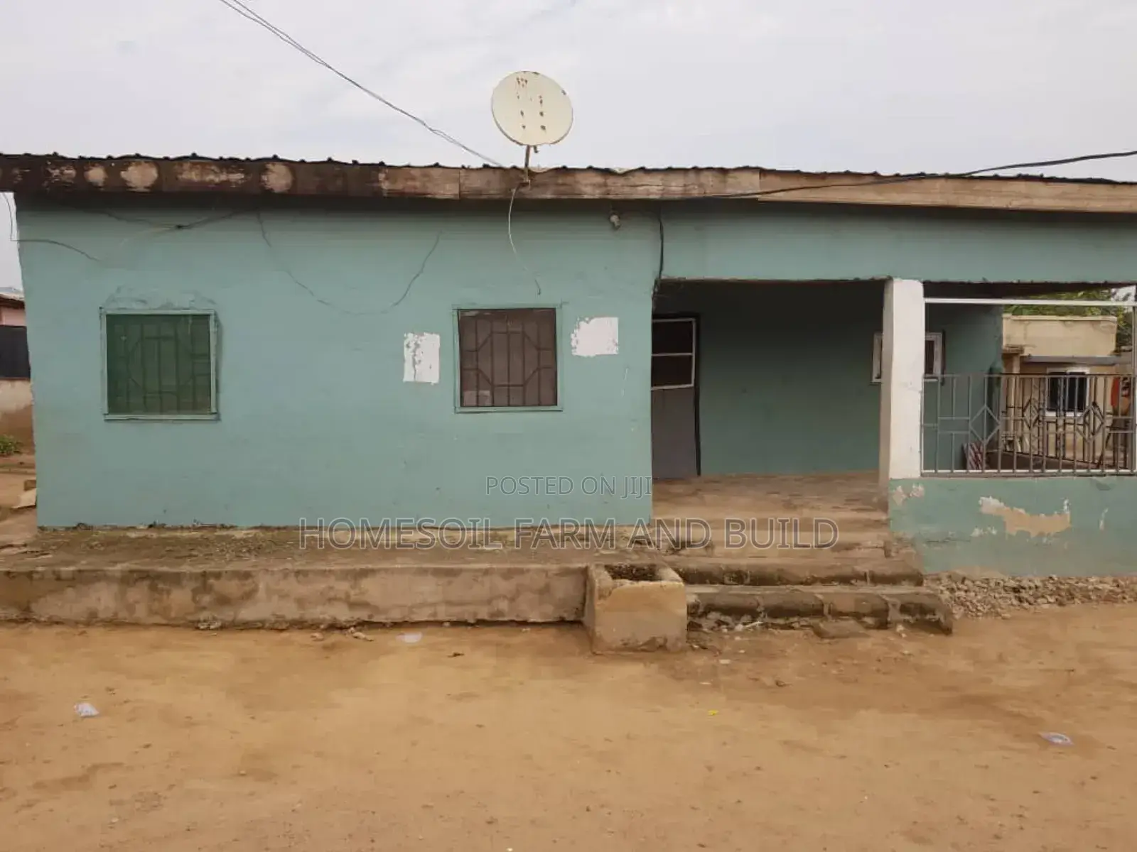 6bdrm House in Buduburam, Gomoa East for sale in Gomoa East