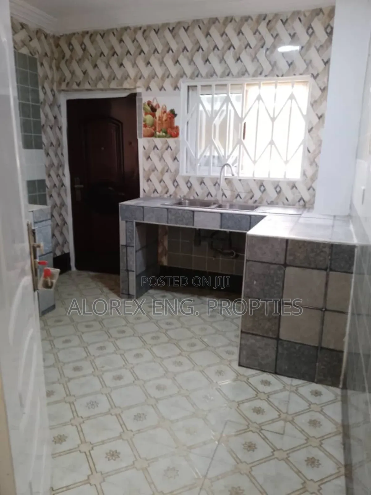 2bdrm House in Self Compound, Oyarifa for rent in Oyarifa