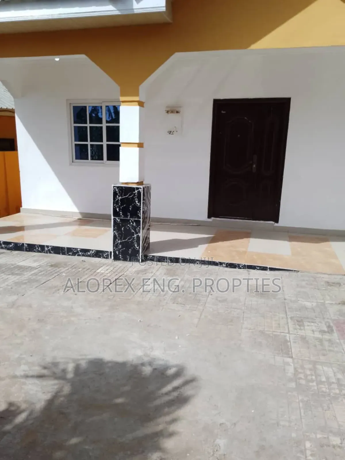 2bdrm House in Self Compound, Oyarifa for rent in Oyarifa