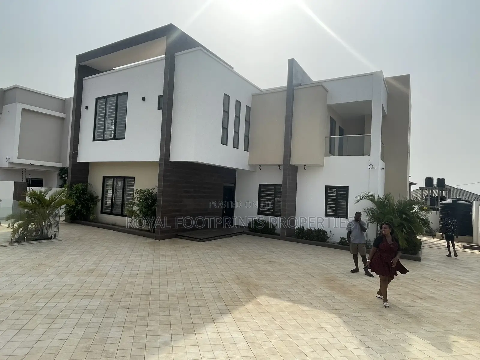 4bdrm House in Luxelooks Properties, Lake Side Estate for sale in Lake Side Estate