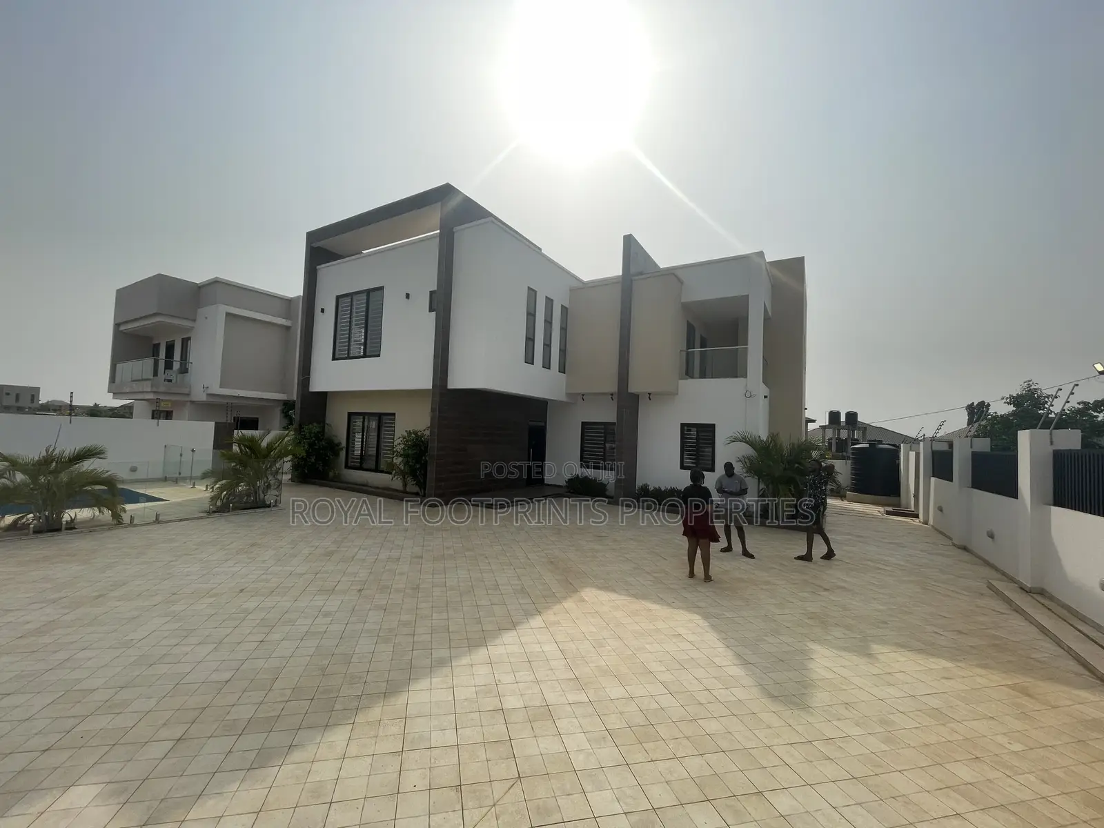 4bdrm House in Luxelooks Properties, Lake Side Estate for sale in Lake Side Estate