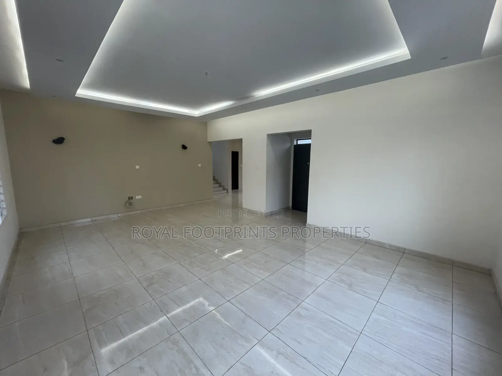4bdrm House in Luxelooks Properties, Lake Side Estate for sale in Lake Side Estate
