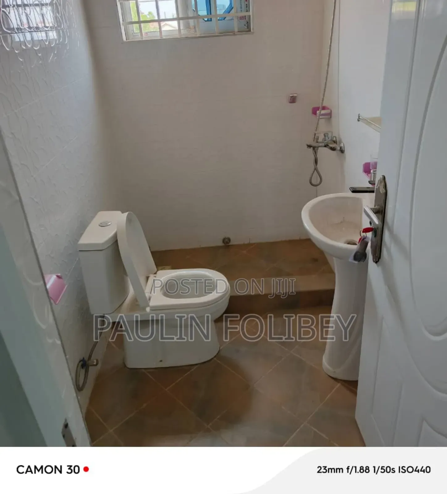 2bdrm Apartment in Dg Properties, Ablekuma for rent in Ablekuma