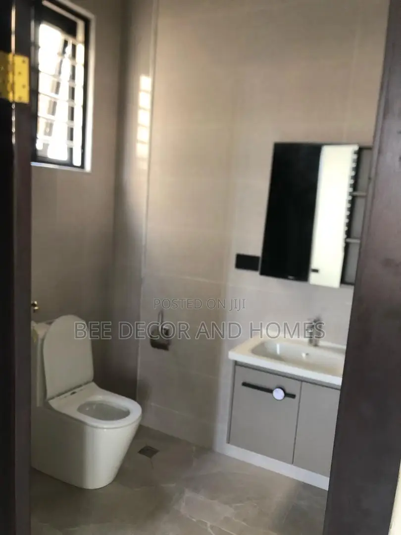4bdrm House in Bee Decor & Homes, Oyarifa for sale in Oyarifa