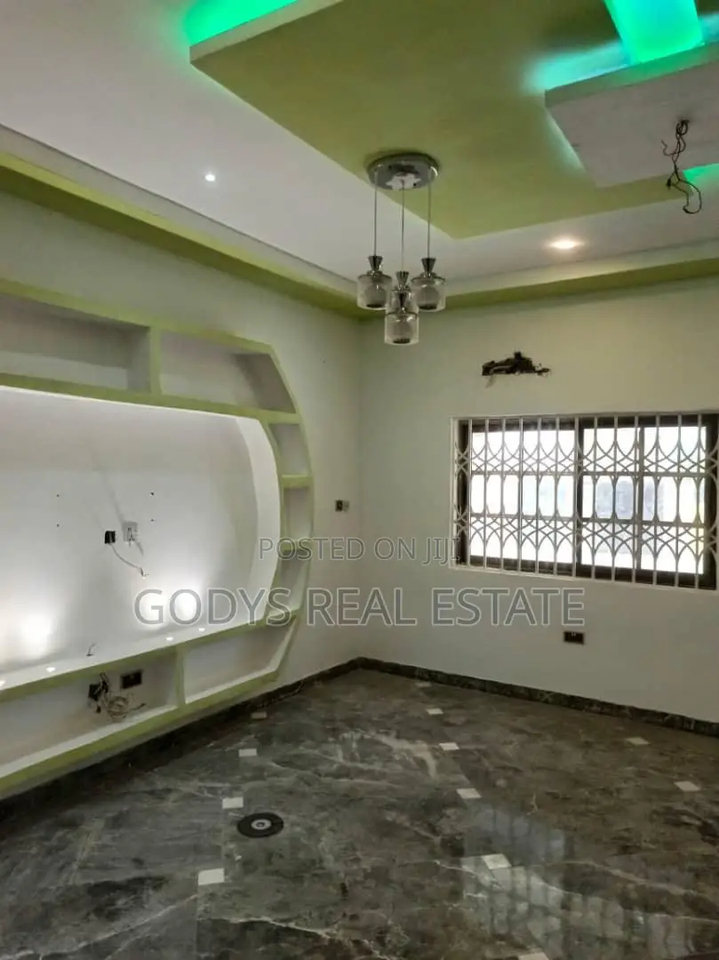 4bdrm House in Nyarnyanor Raod, Kasoa for sale in Kasoa