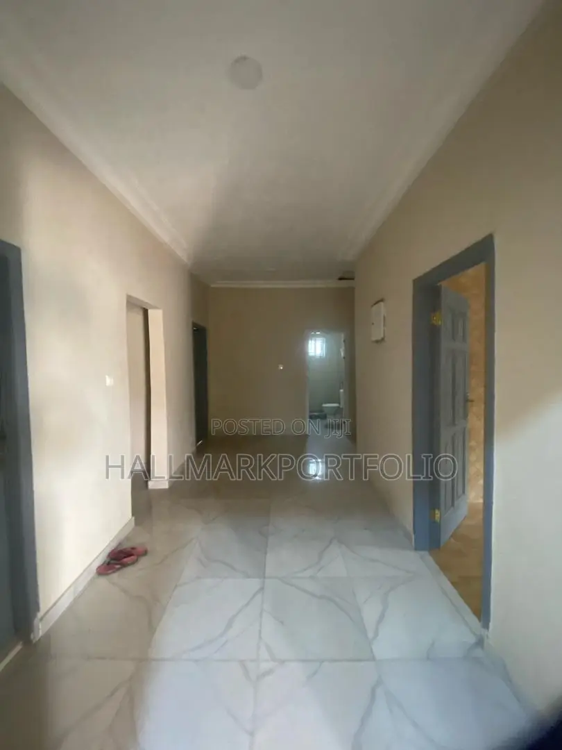 3bdrm House in Kasoa Obolo Estate, Opeikuma for sale in Opeikuma