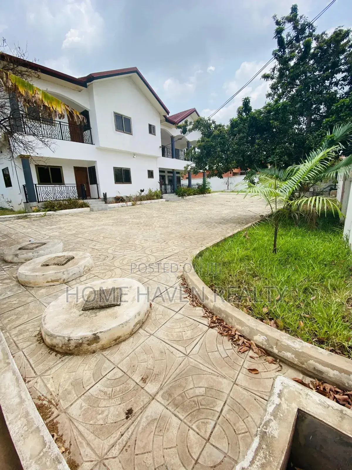 6bdrm House in Westland for rent in West Legon