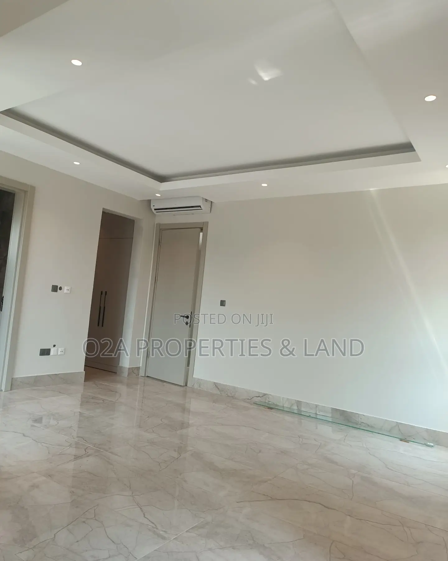 4bdrm House in East Legon, American House for sale in American House
