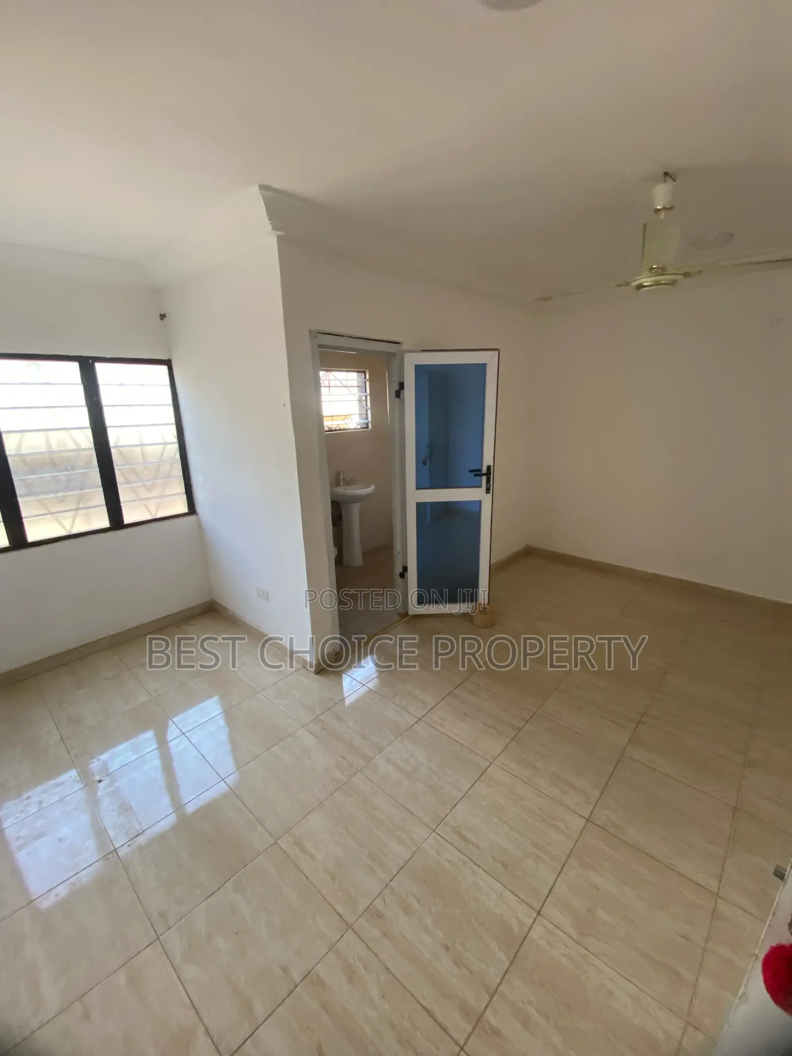 2bdrm Apartment in Adenta Frahfraha for rent in Adenta