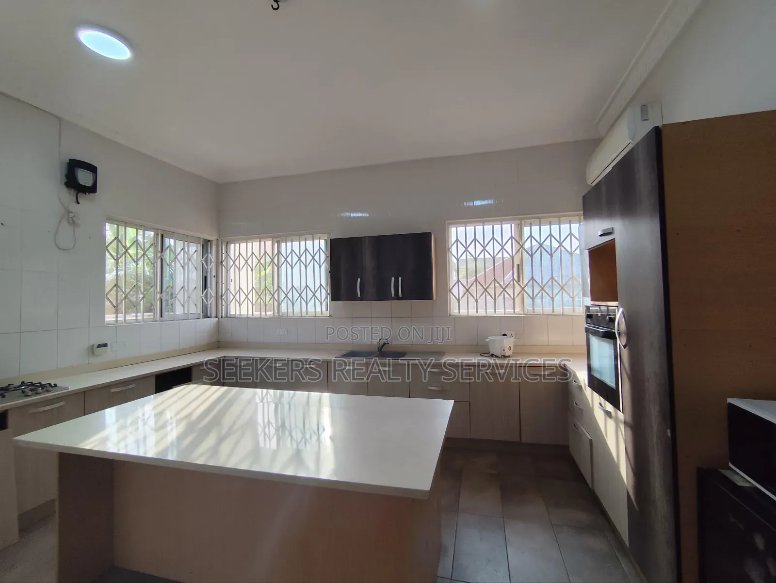 5bdrm House in Seekers Realty, East Legon for rent in East Legon