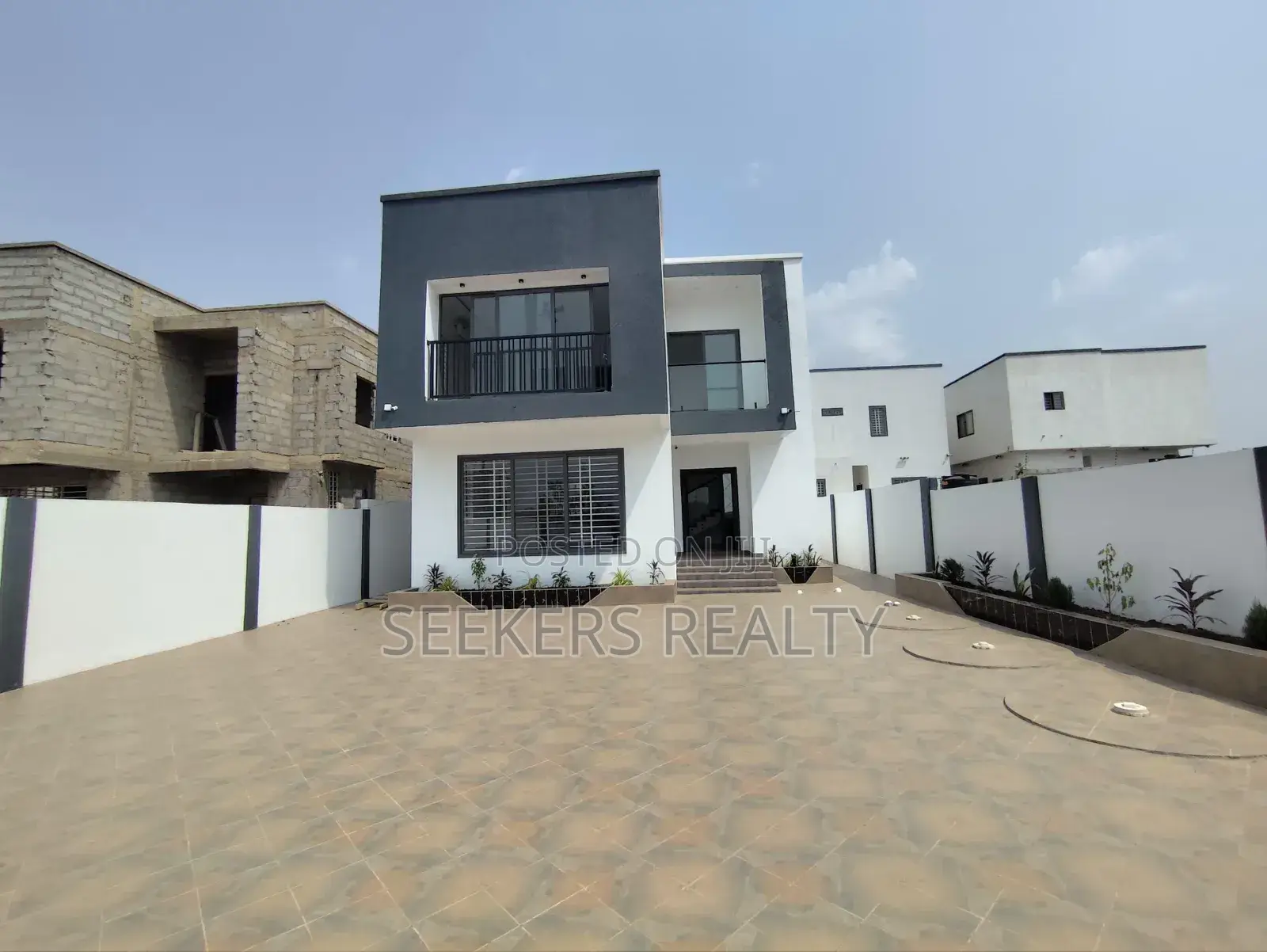 4bdrm House in Seekers Realty, East Legon for sale in East Legon