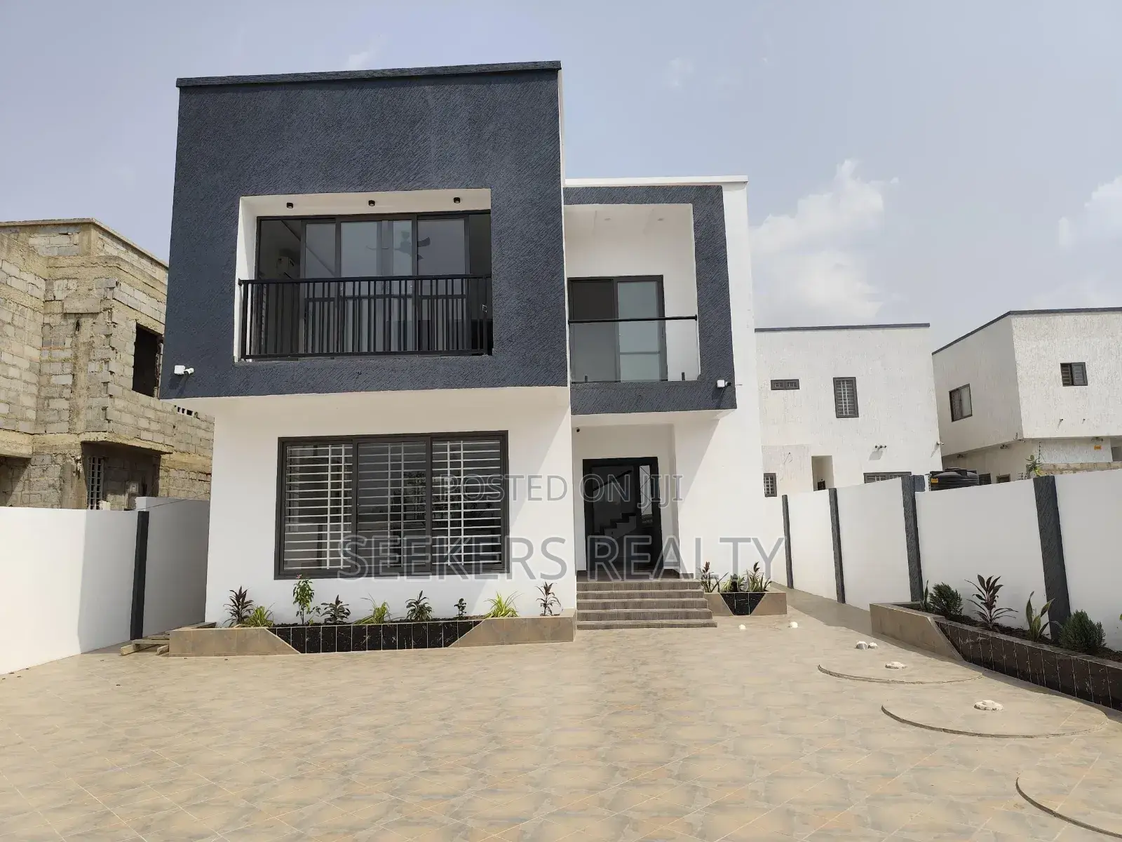 4bdrm House in Seekers Realty, East Legon for sale in East Legon