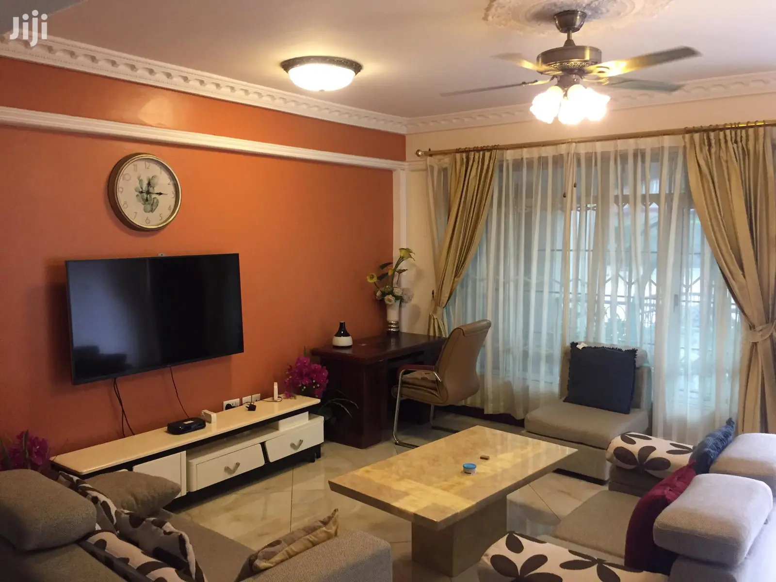 Furnished 2bdrm Apartment in America House, East Legon for rent in East Legon