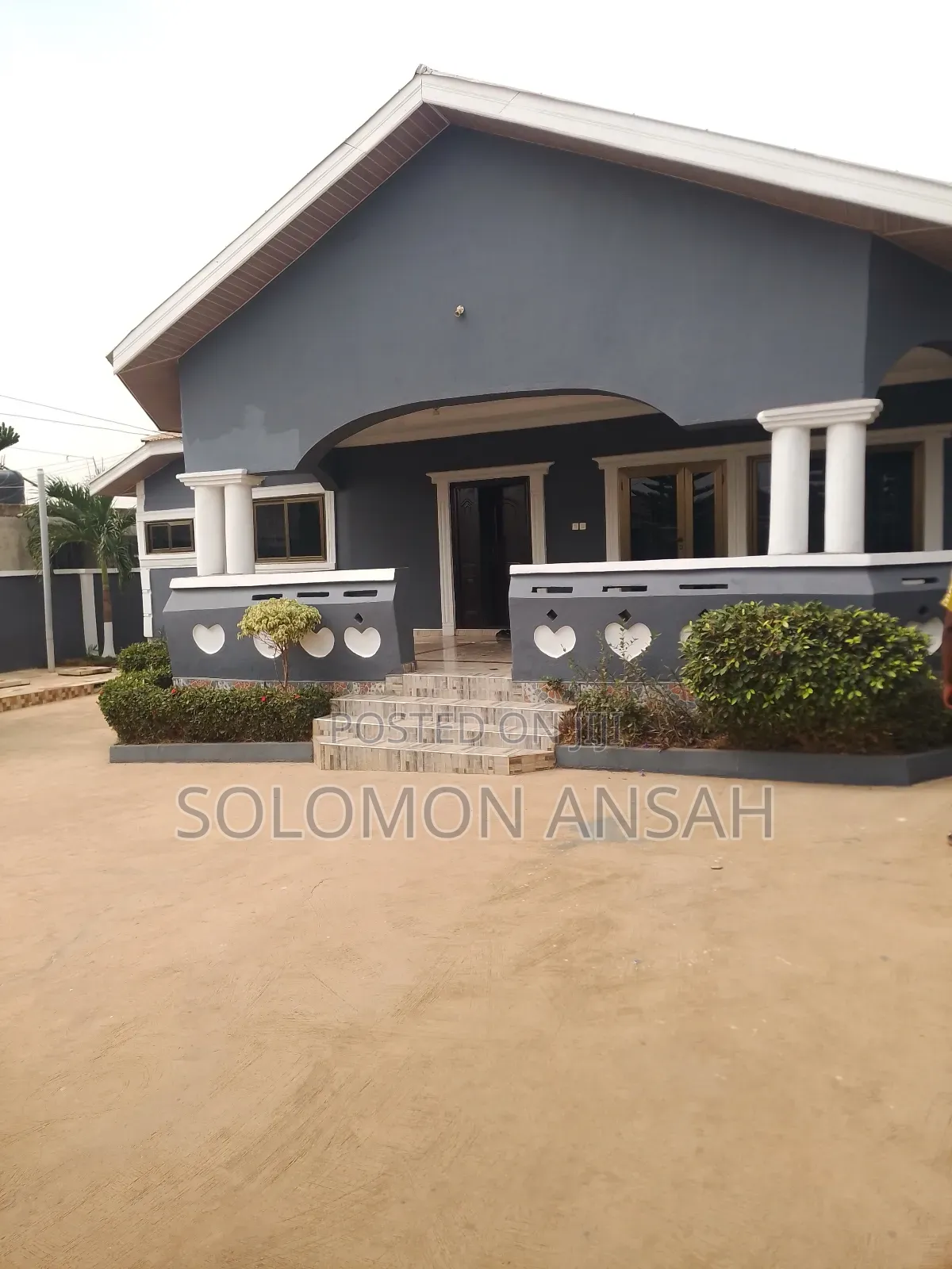 8bdrm House in Free Will Agency, Kumasi Metropolitan for sale in Kumasi Metropolitan