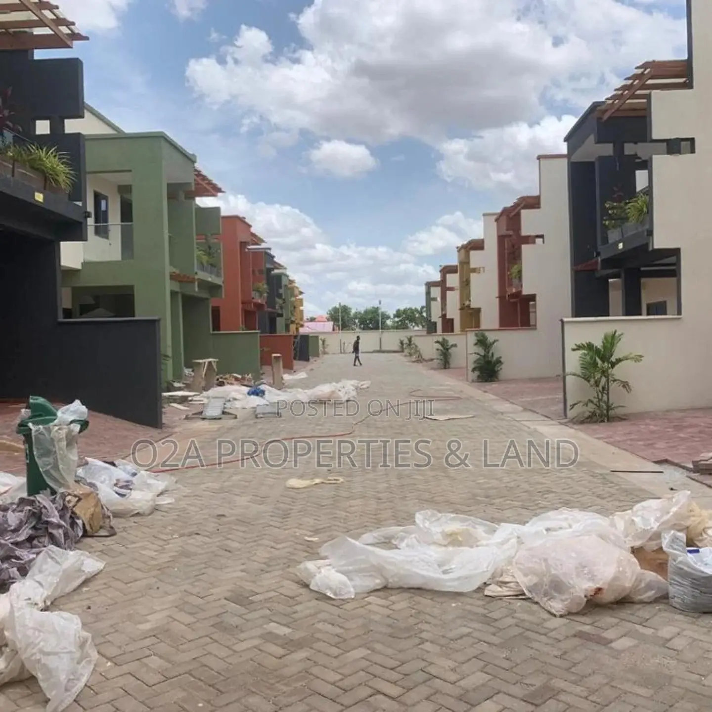 3bdrm Townhouse / Terrace in Achimota, Neoplan for rent in Neoplan