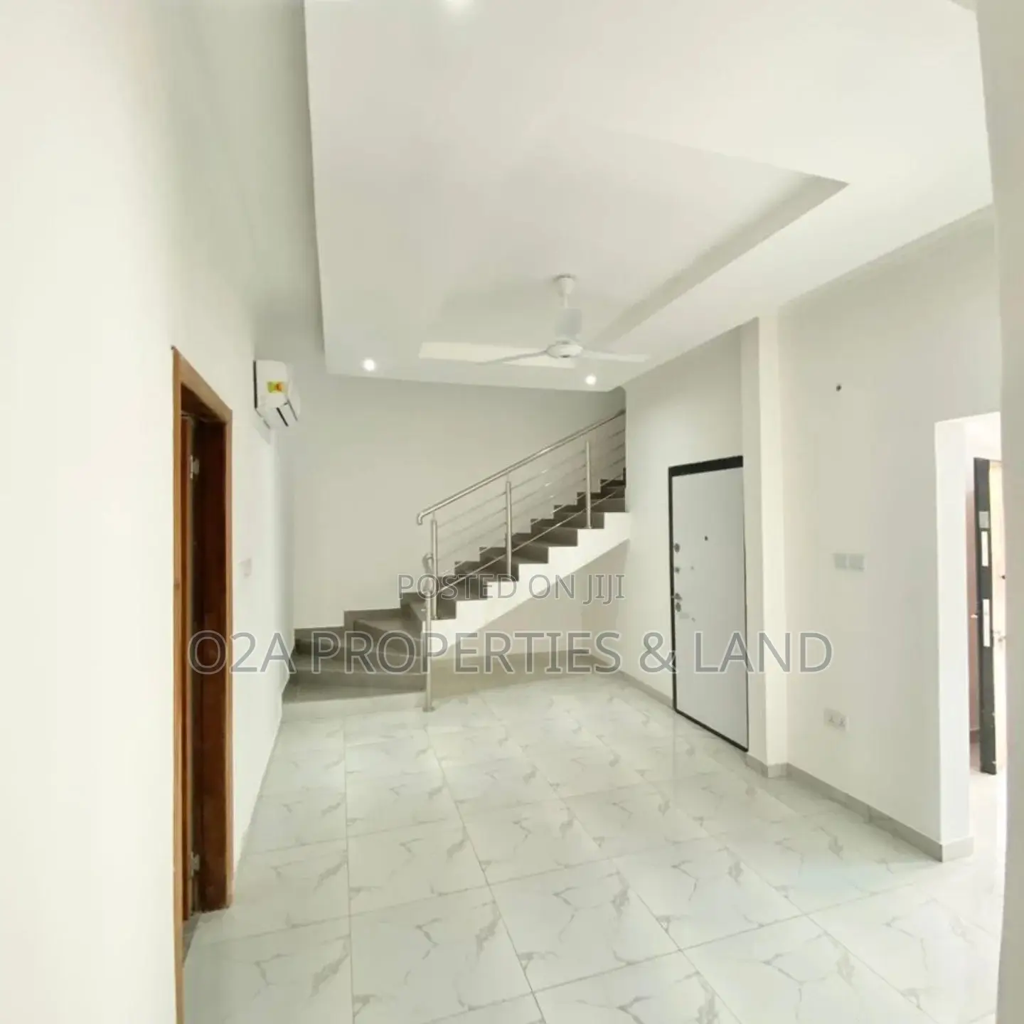 3bdrm Townhouse / Terrace in Achimota, Neoplan for rent in Neoplan