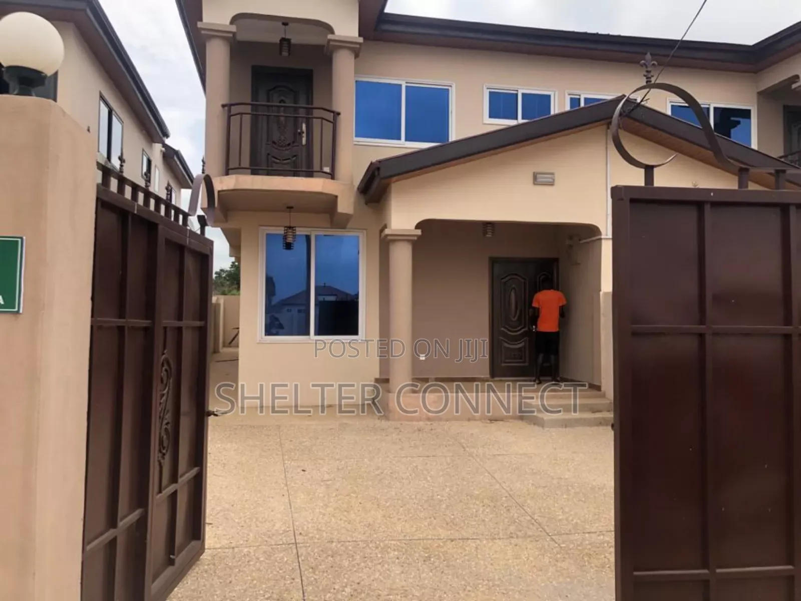 3bdrm Duplex in Abokobi for sale in Abokobi