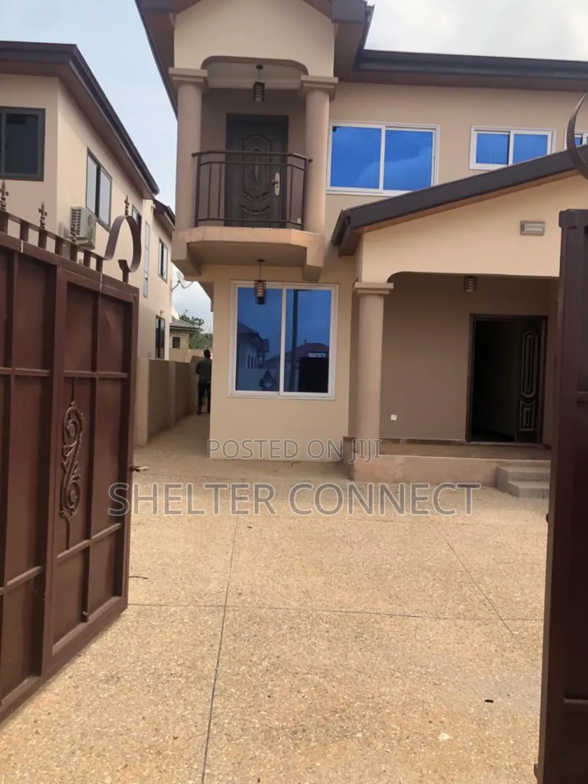 3bdrm Duplex in Abokobi for sale in Abokobi