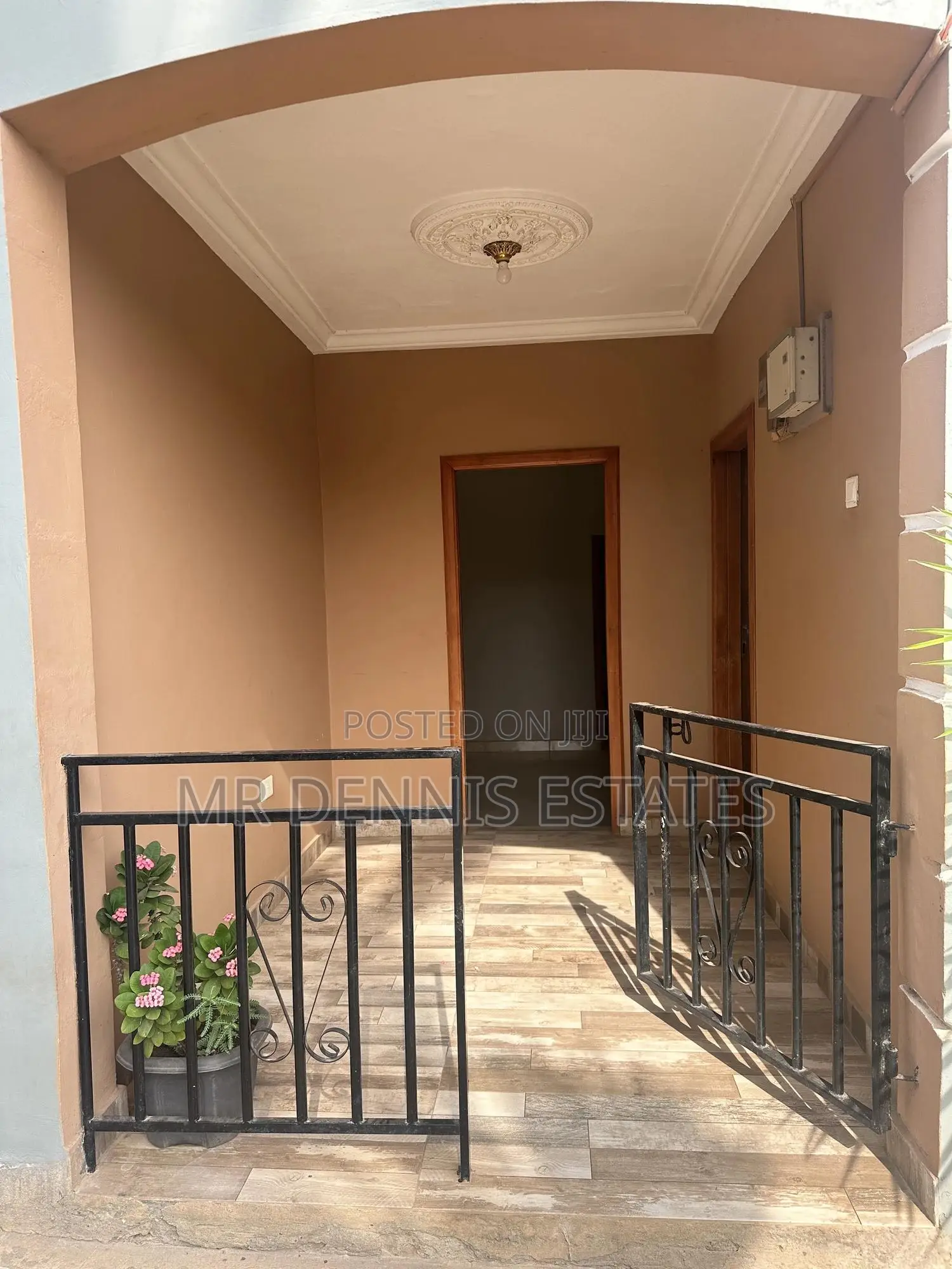 1bdrm Room & Parlour in Westhills Mall for rent in West Hills Mall Area