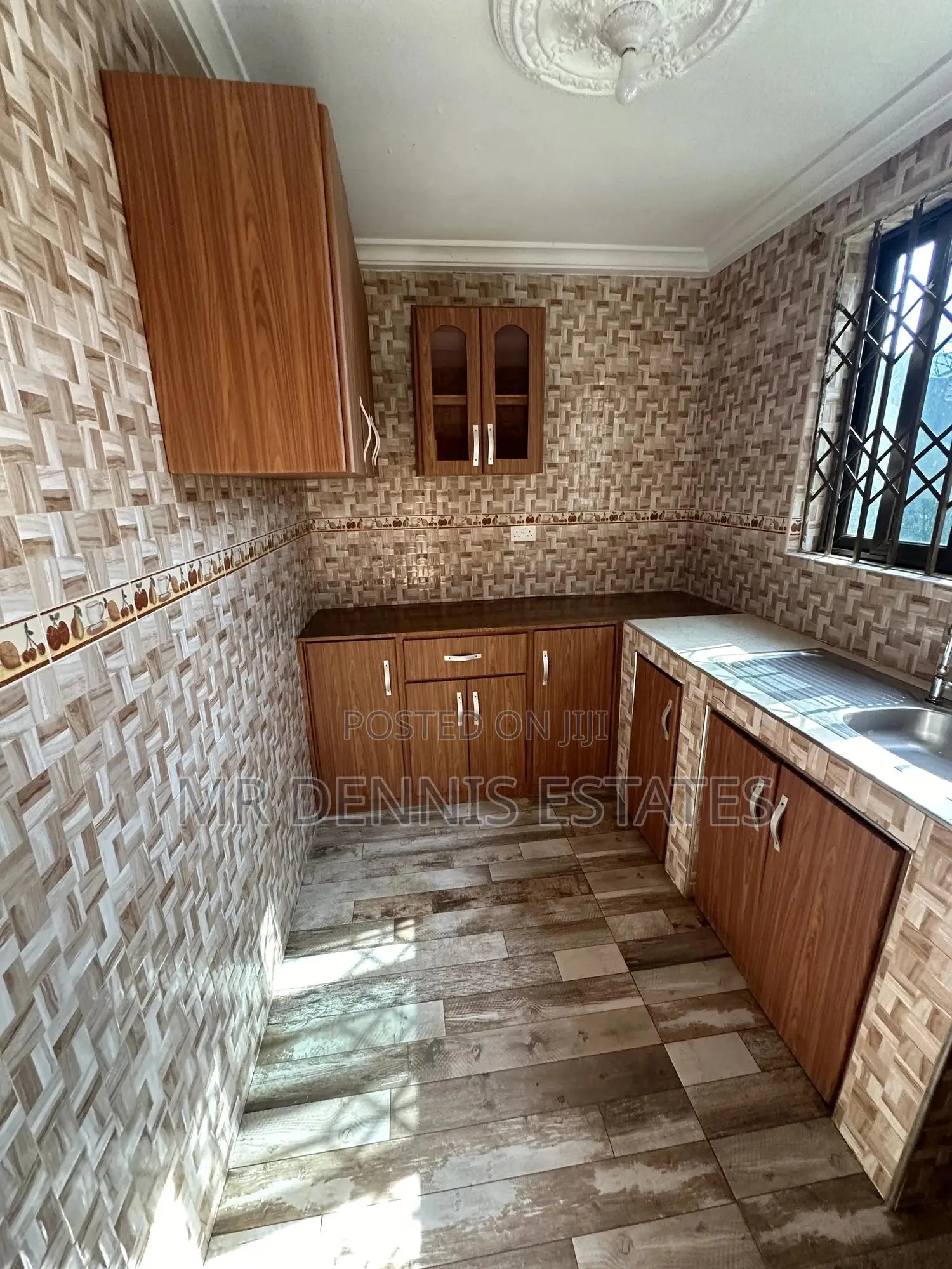 1bdrm Room & Parlour in Westhills Mall for rent in West Hills Mall Area