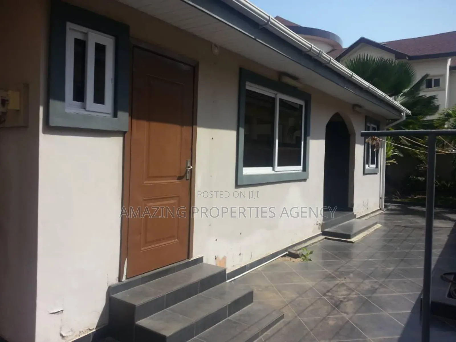 Furnished 3bdrm House in Sakumono for rent in Sakumono
