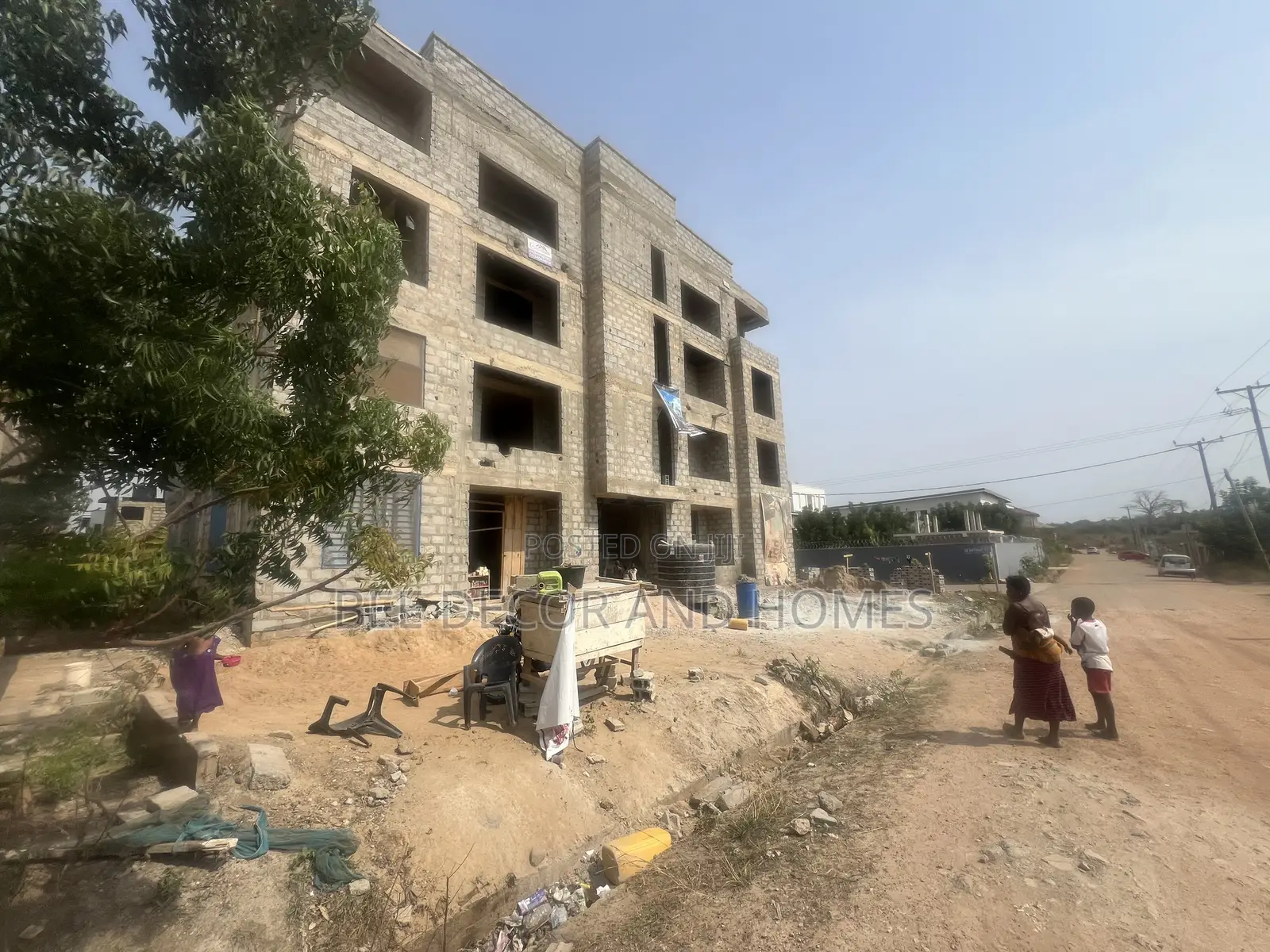 3bdrm Apartment in Bee Decor & Homes, Adenta for sale in Adenta
