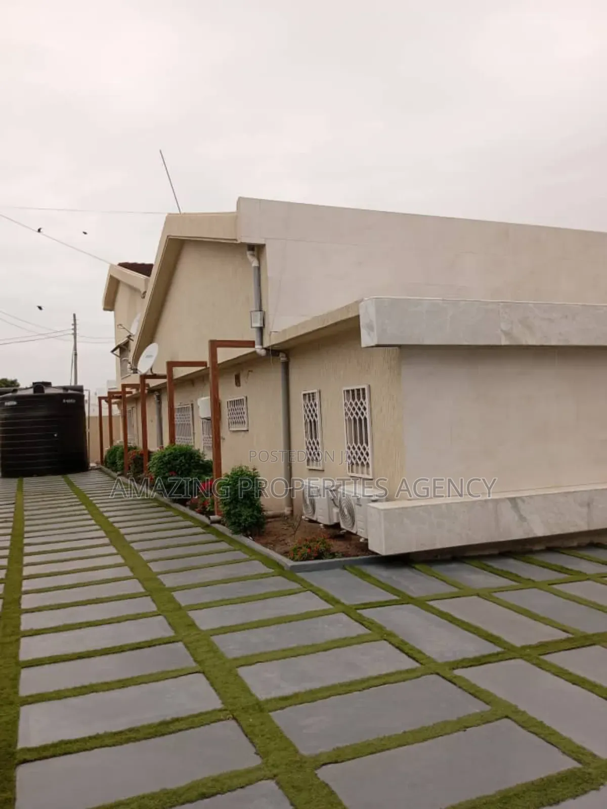 5bdrm House in Labone for sale in Labone