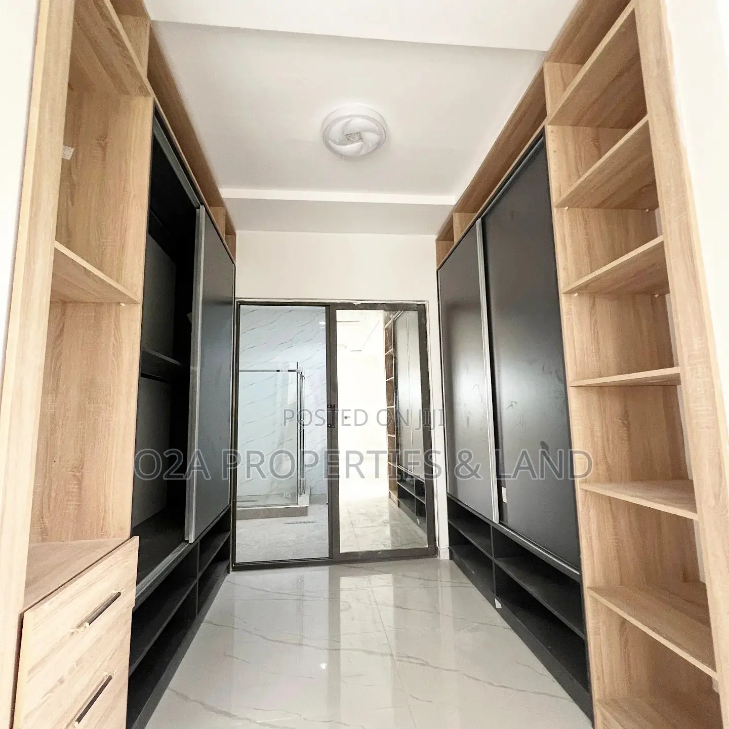 4bdrm House in West Legon, Christian Village for sale in Christian Village