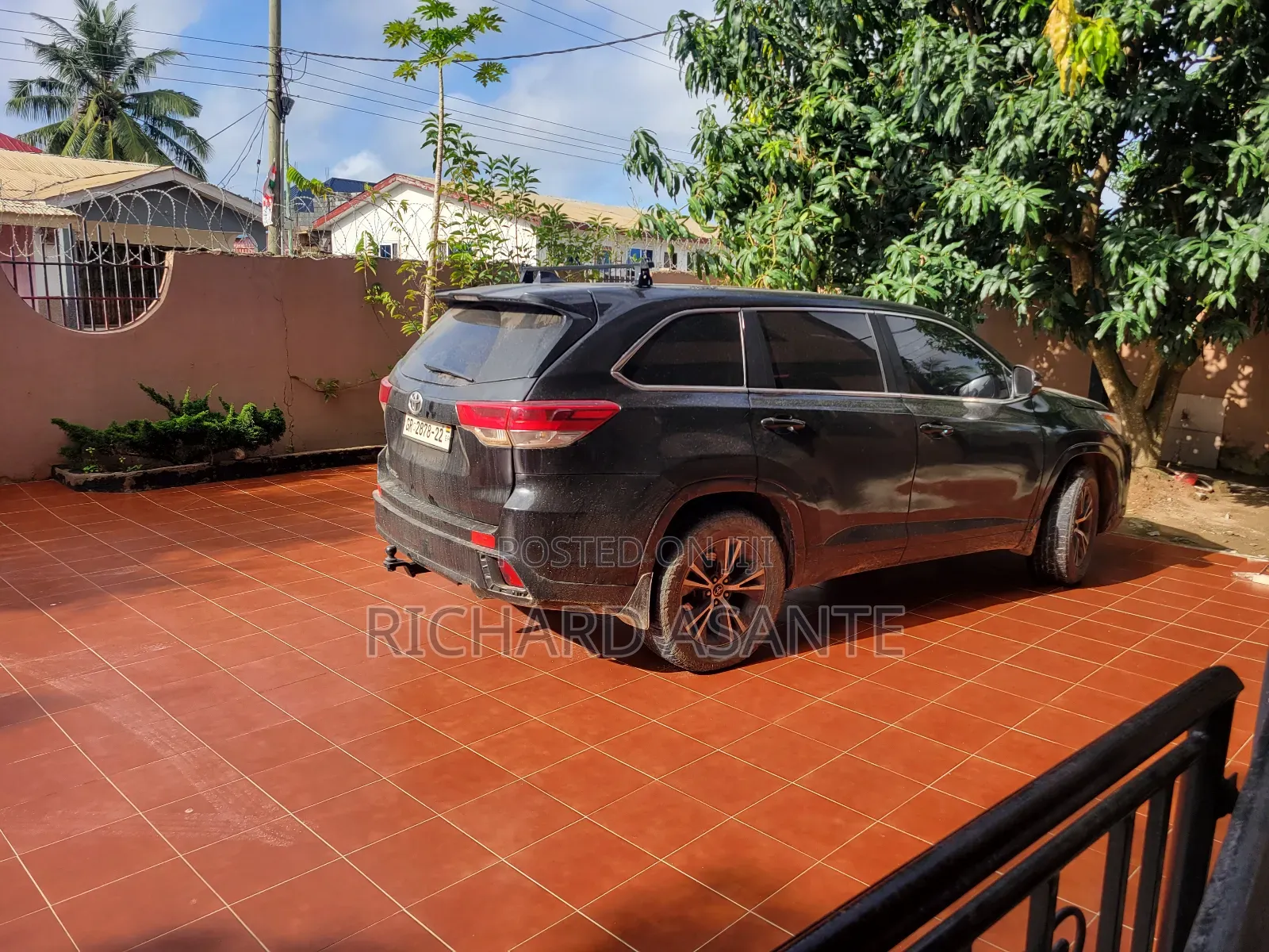Furnished 12bdrm Block of Flats in Pokuase for sale in Pokuase