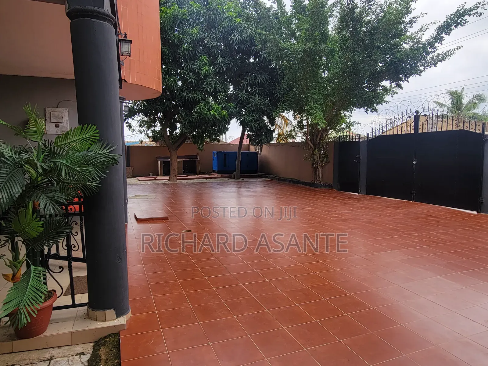 Furnished 12bdrm Block of Flats in Pokuase for sale in Pokuase