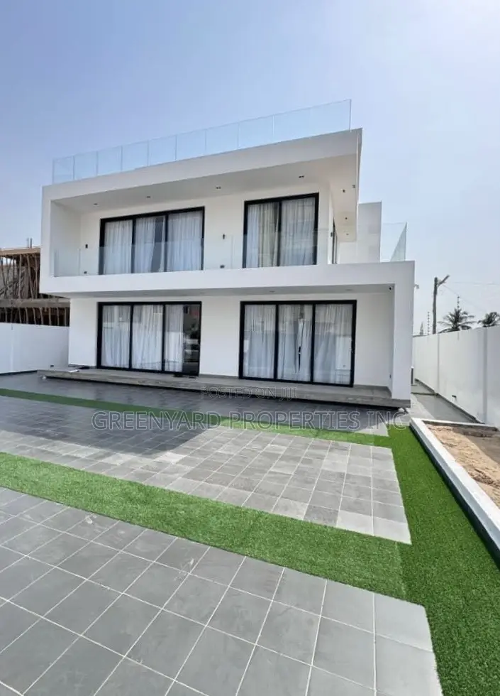 Furnished 5bdrm Duplex in East Legon for sale in East Legon