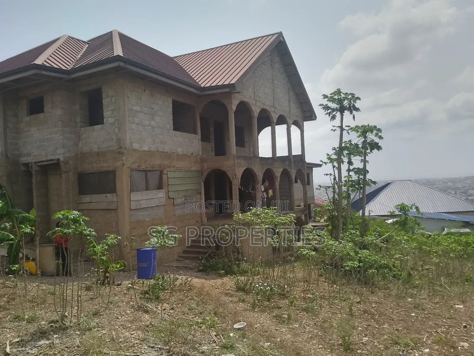 14bdrm Apartment in Mandela No. 3, Weija for sale in Weija