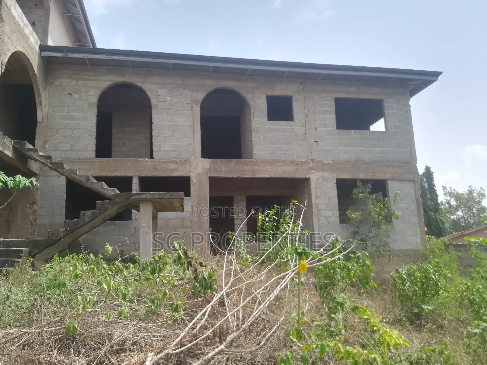 14bdrm Apartment in Mandela No. 3, Weija for sale in Weija