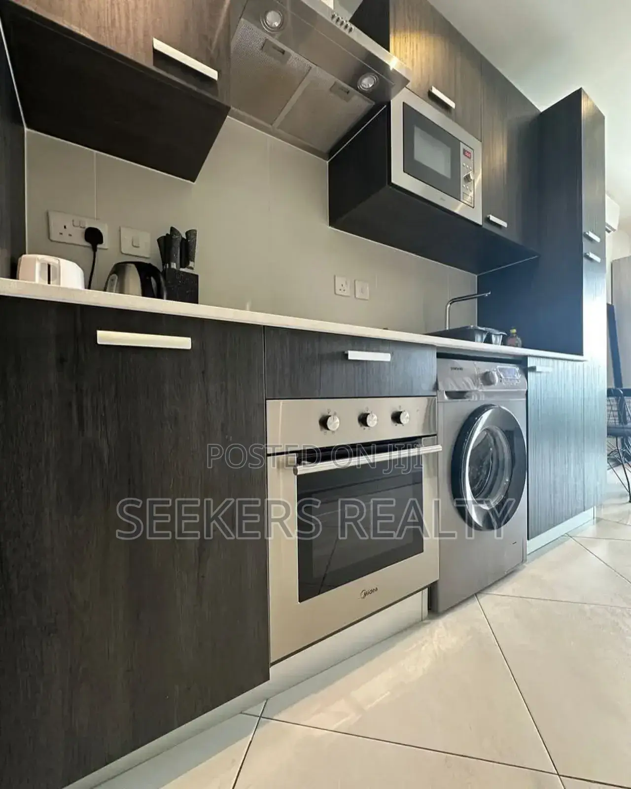 1 Bedroom Apartment For Sale At Airport Residential Area in Airport Residential Area