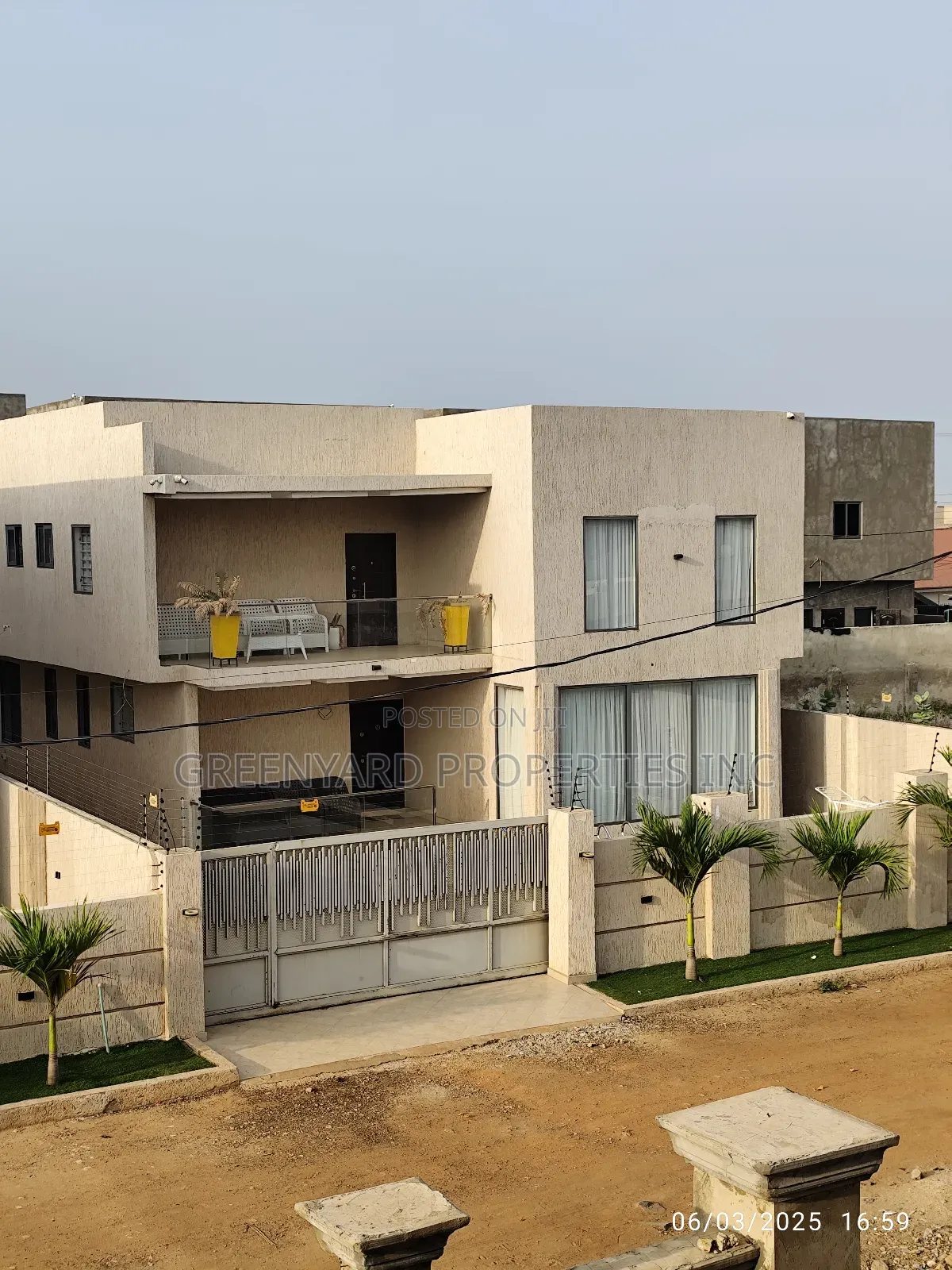 4bdrm House in Ars, East Legon for sale in East Legon