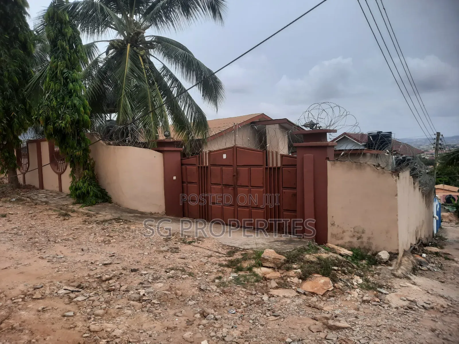 3bdrm House in Atomic Hills Estates for sale in Ashomang Estate