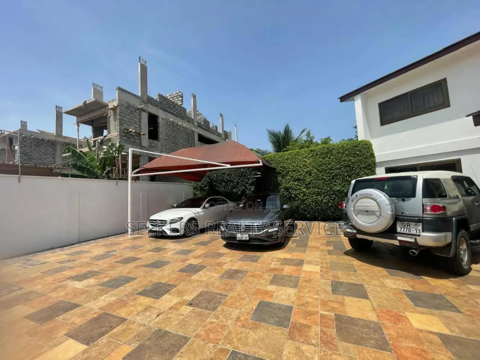 Furnished 2bdrm Apartment in Seekers Realty, Labone for rent in Labone