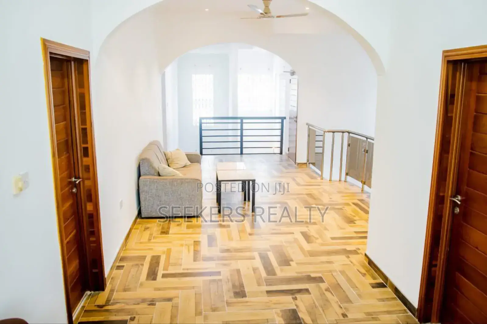 8bdrm House in Seekers Realty, Oyarifa for sale in Oyarifa
