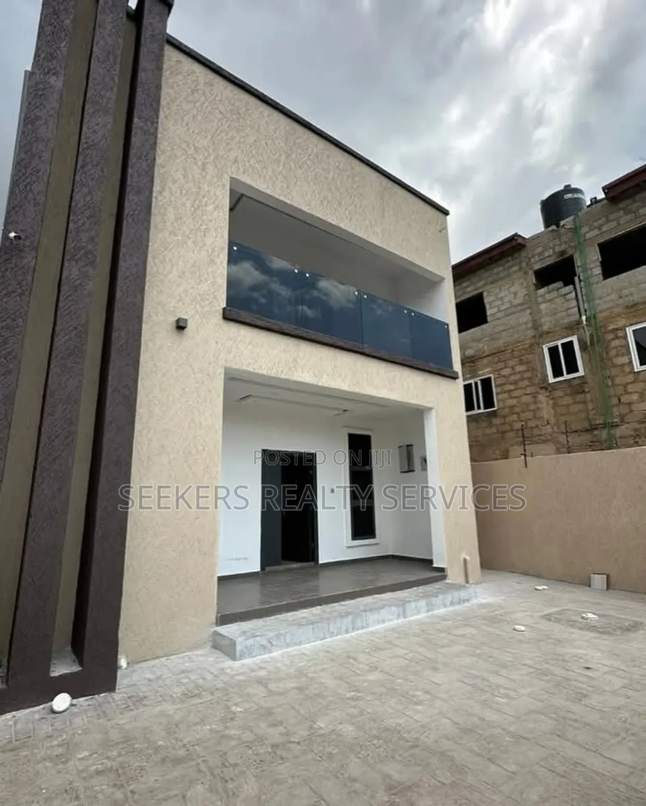 4bdrm Duplex in Seekers Realty, Lake Side Estate for sale in Lake Side Estate