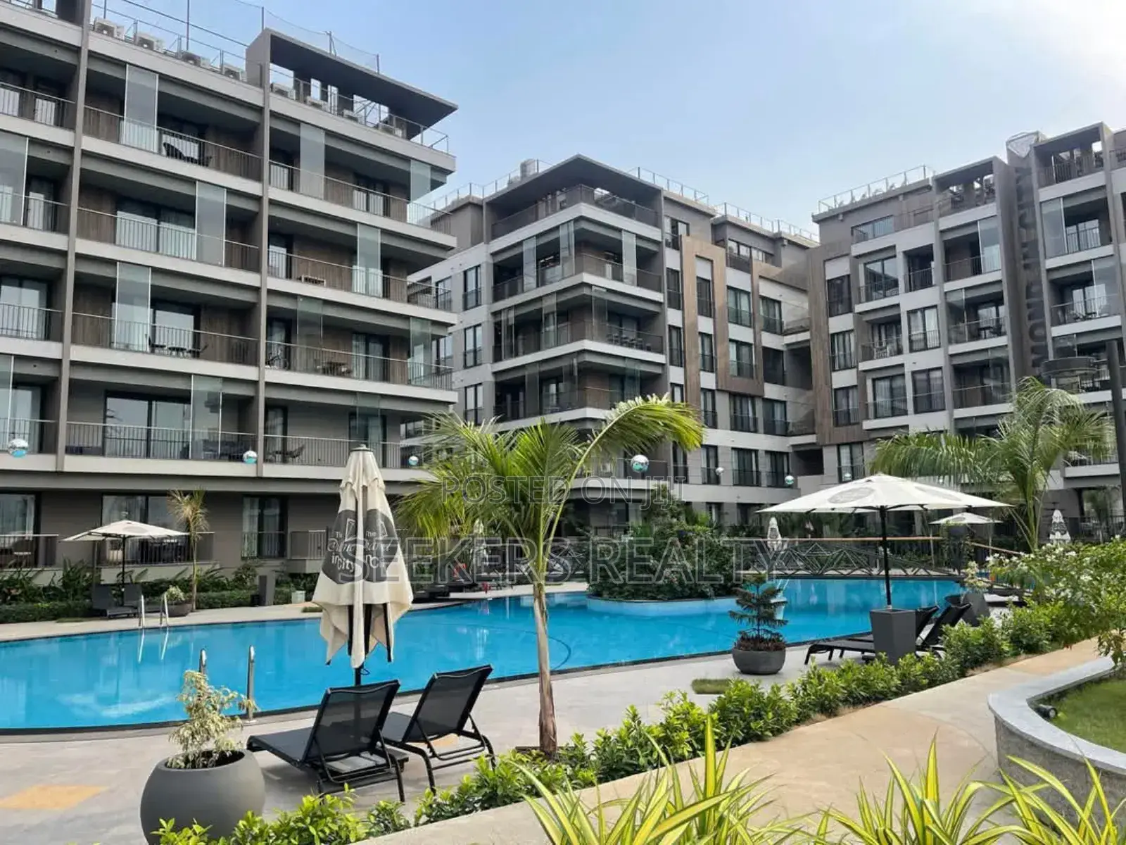 Furnished 3bdrm Apartment in Cantoments, East Legon for rent in East Legon