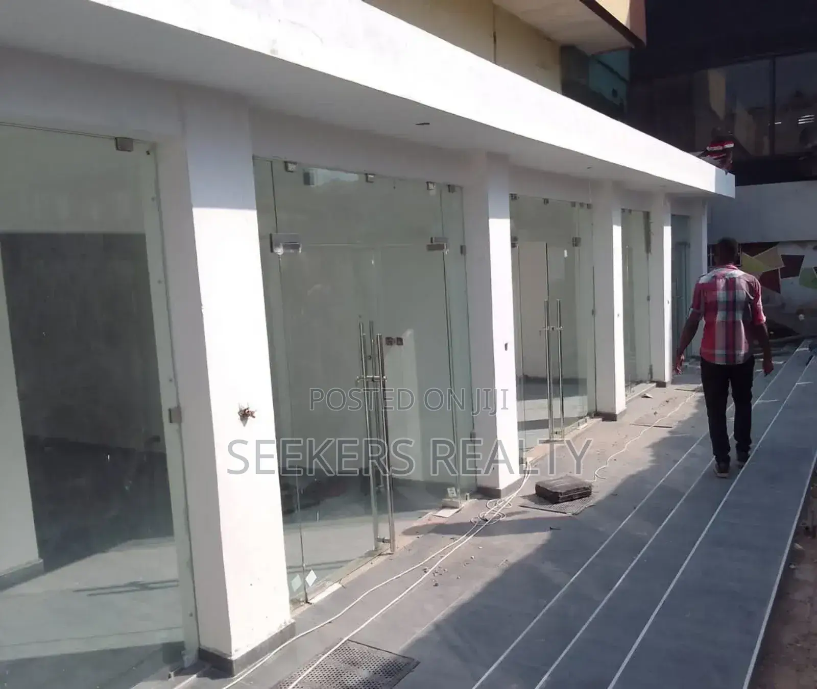Newly Built Shops for Rent at Osu Near the Oxford Street in Osu