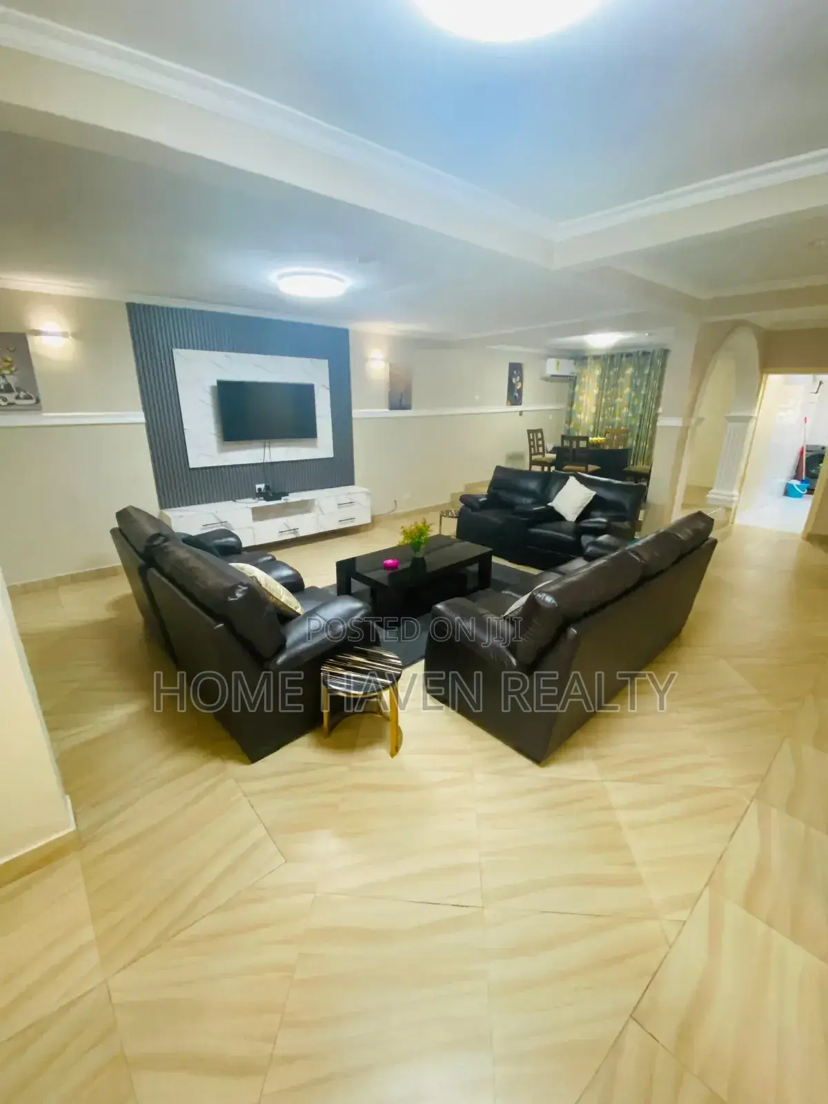Furnished 3bdrm Apartment in Airport West for rent in Airport Residential Area