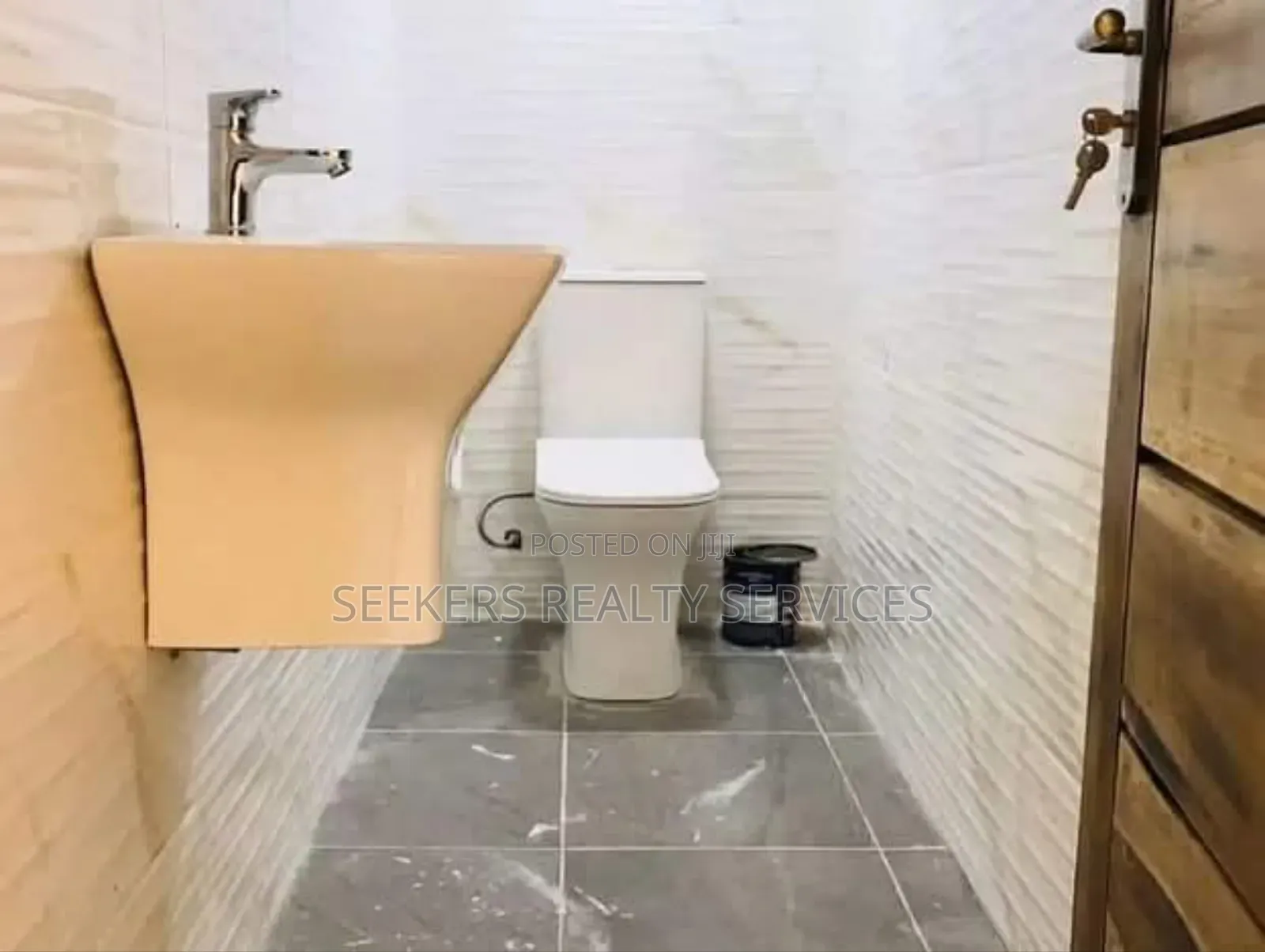 4bdrm House in Seekers Realty, East Legon for sale in East Legon