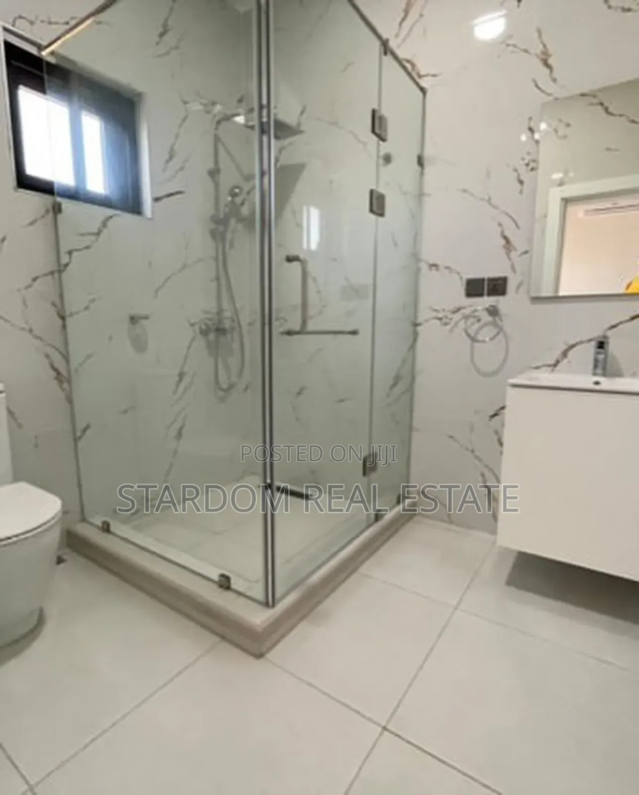 4bdrm Duplex in East Airport Area, Spintex for sale in Spintex