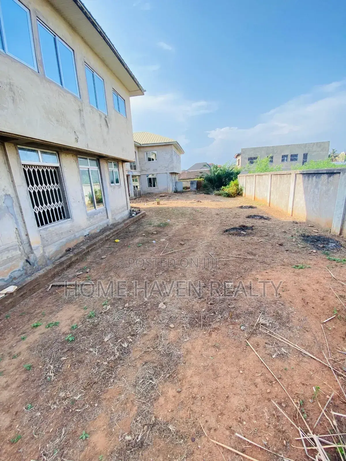 6bdrm Apartment in Westland for sale in West Legon
